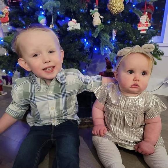 Meet your Posher, Stephanie - Picture 1 of 1